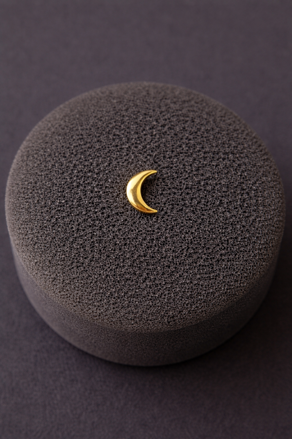Luna Oro Macizo 18 K