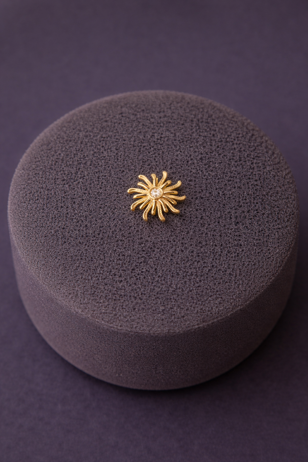 Sol Diamante Oro Macizo 18K