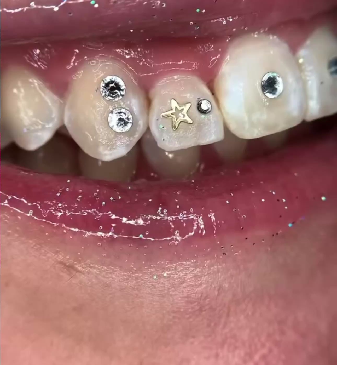 Estrella Minimal Oro Macizo 18K